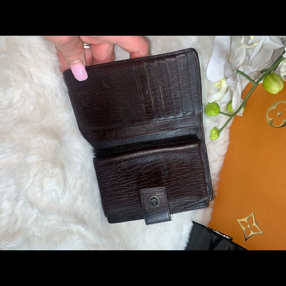 Authentic GUCCI GG Logo Kisslock Wallet - Picture 8 of 13